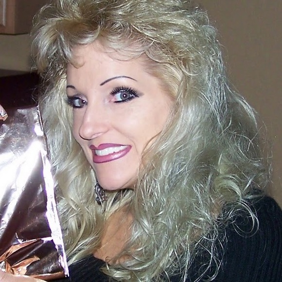 debbiedecinko